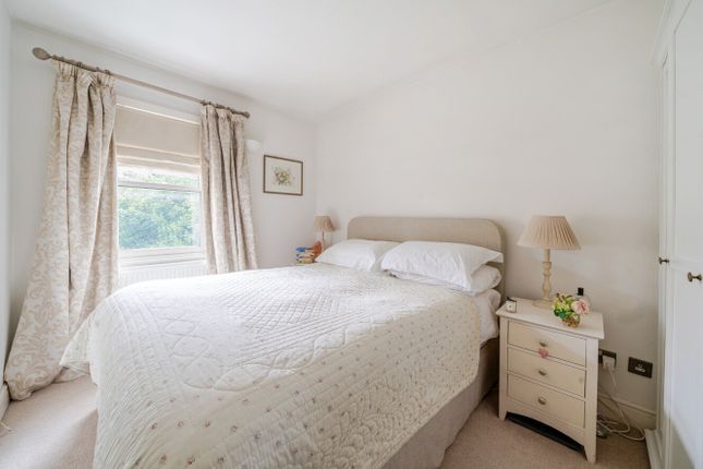 Flat 6, 22, Colinette Road, London photo 3