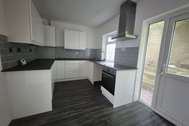 943, Manchester Road, Huddersfield photo 3