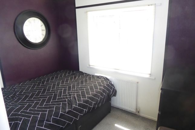 24, The Willows Park, Guildford Road, Normandy, Guildford photo 5