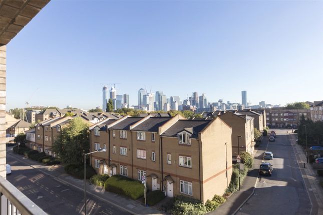 Flat for sale in Aurora Point, 277 Grove Place