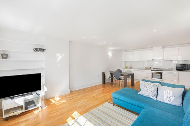 Flat 12, 47, Kings Apartments, Kings Terrace, London photo 2