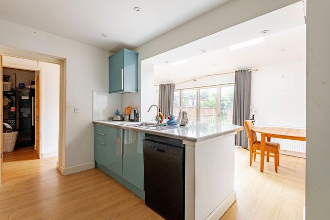 7 High Beech, Lowestoft photo 4