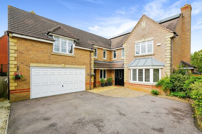 Thumbnail Detached house for sale in Oxlip Leyes, Bicester