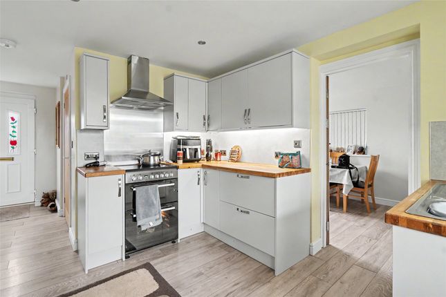Swallowsrest, 1, White Hart Close, Barnstaple photo 3