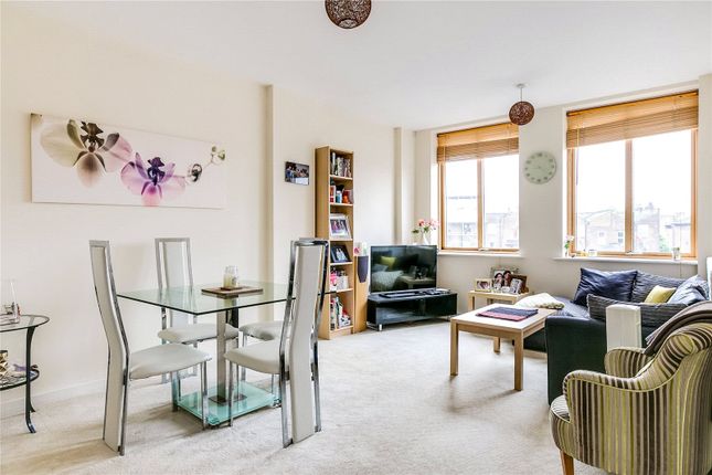 Thumbnail Flat to rent in Scholars House, 36 Glengall Road, London