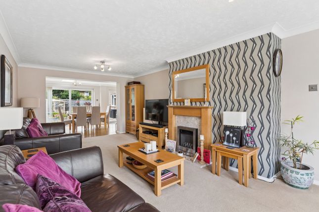 13, Burnt Close, St Neots photo 4
