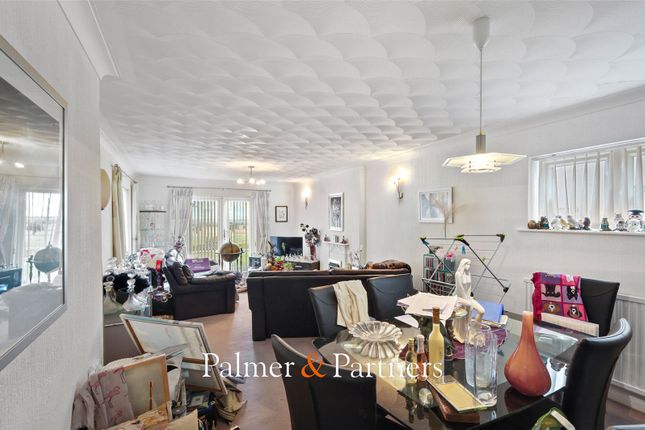 11, Pyefleet View, Colchester photo 2