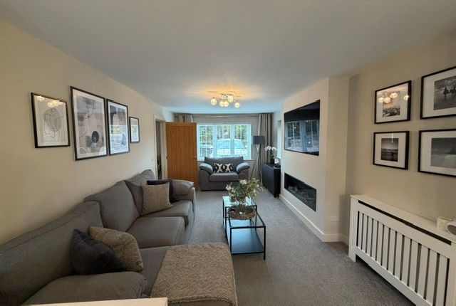 15, Helvellyn Way,, Grimsby photo 3
