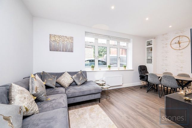 Thumbnail Flat for sale in Pynnacles Close, Stanmore