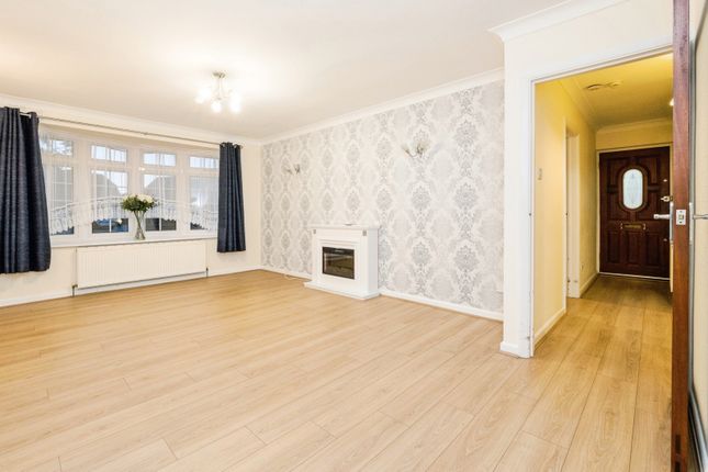 Flat 15 Nelmes Court,, Nelmes Way, Essex photo 3