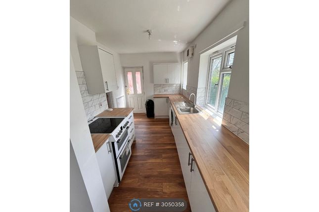Scott Hall Grove Scott Hall, Leeds photo 3
