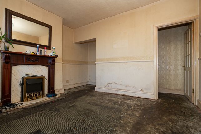 214, Buxton Road, Furness Vale photo 4