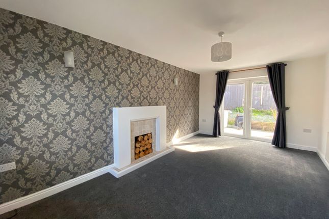 3, Harewood Close, Barrow-in-Furness photo 2