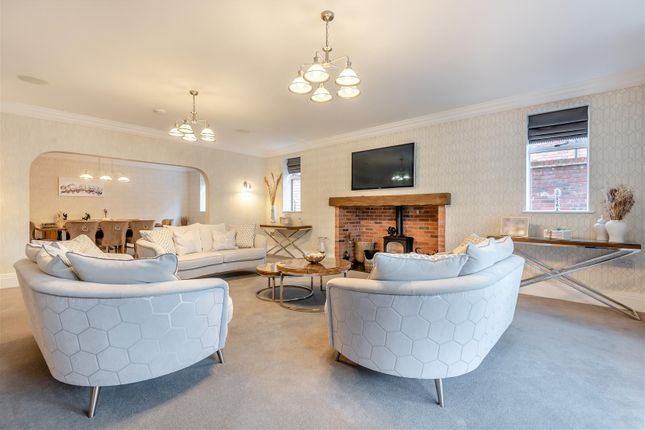 8633627-Interior09.Jpg