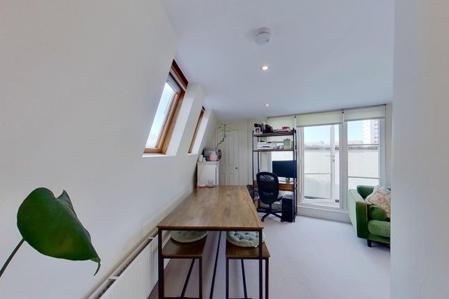 Duplex to rent in Moore Park Road, London