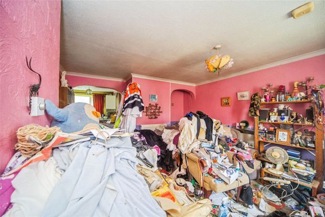 46, Tickleford Drive, Southampton photo 4