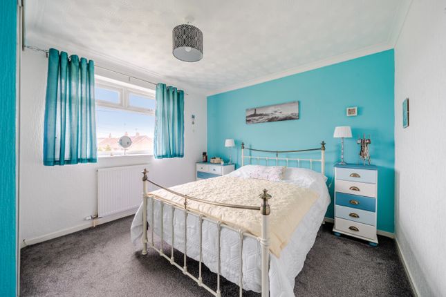 107, Stonebridge Grove, West Yorkshire photo 4