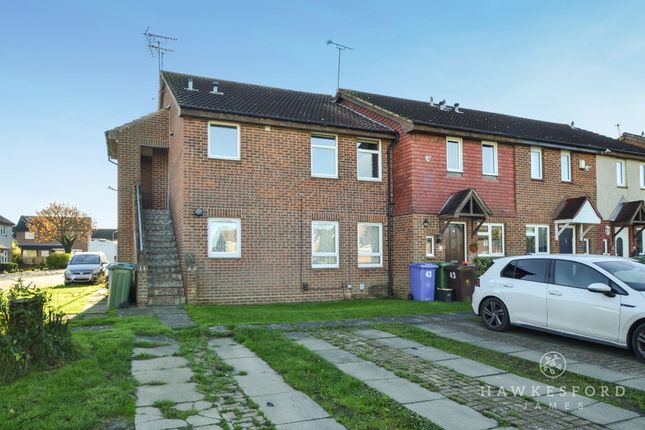 Studio flat on 49 Satis Avenue, Sittingbourne, £795/mo
