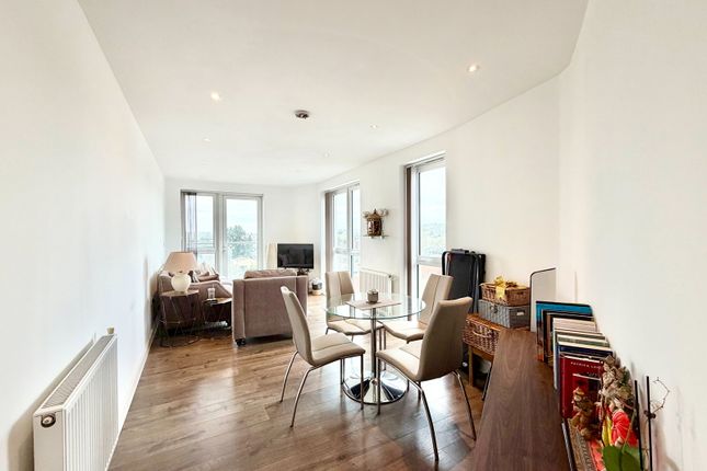 Flat 34, Hallington Court, 6 Brannigan Way, Edgware photo 2