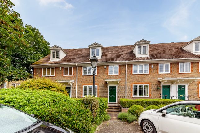 Thumbnail Terraced house for sale in Holly Green, Weybridge