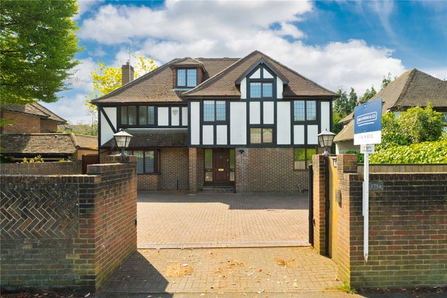 175A, Oatlands Drive, Surrey photo 2