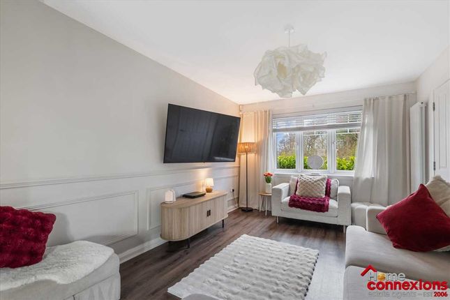27, Redwood Crescent, Redwood, EAST KILBRIDE photo 2