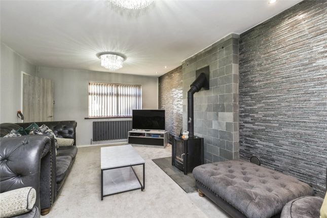 2, Meadowcroft, Darwen photo 3