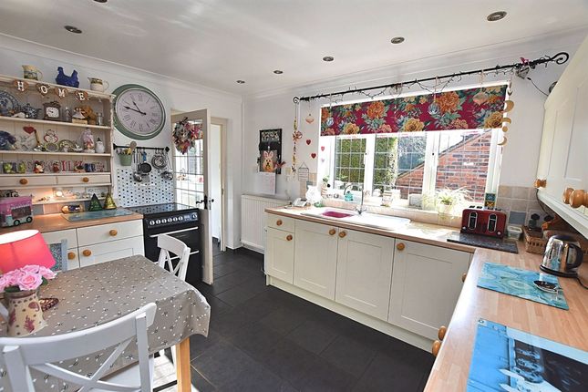 Rose Croft Martins Moss Lane, Sandbach photo 4
