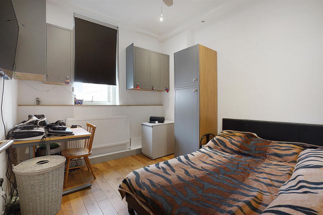 Flat for sale in High Street, Chatham