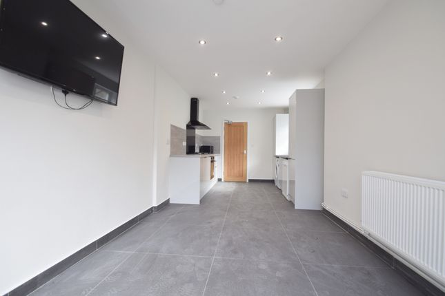 Whitchurch Place, Caridff photo 2