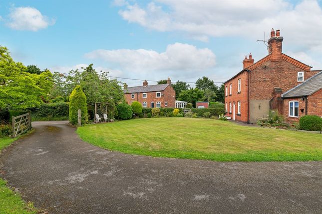 Sunnyhurst House The Hurst, Frodsham photo 2