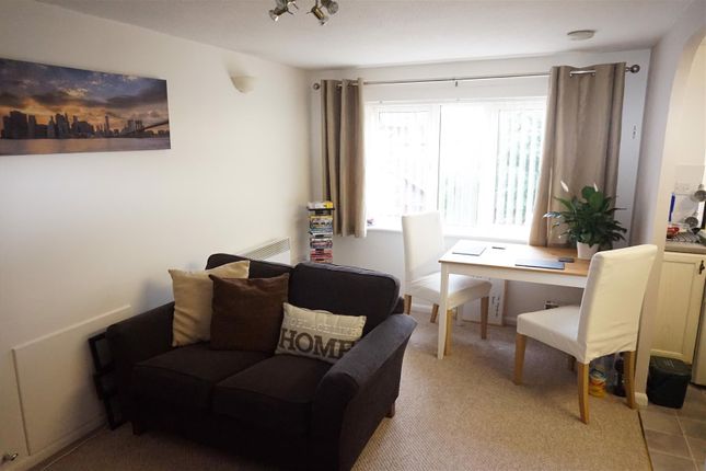 10, Leacey Mews, Gloucester photo 2