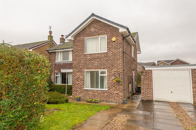 Detached house to rent in Keble Park Crescent, Bishopthorpe, York