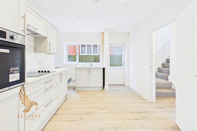 97, Princess Avenue, South Elmsall photo 2