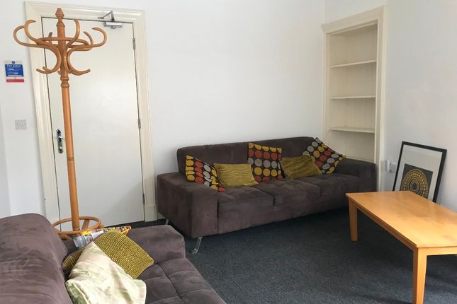 Thumbnail Flat to rent in Princes Street, Stirling Town, Stirling
