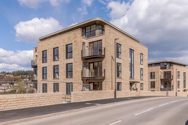 Thumbnail Flat for sale in Park Crescent, Matlock