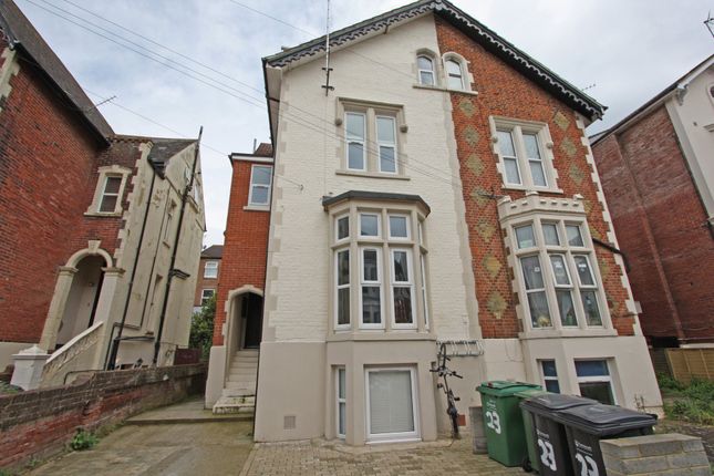 Thumbnail Flat to rent in Shaftesbury Road, Southsea