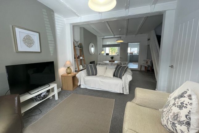 4, Starbuck Street, Caerphilly photo 4