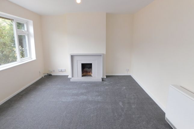56, Heywood Drive, Luton photo 2