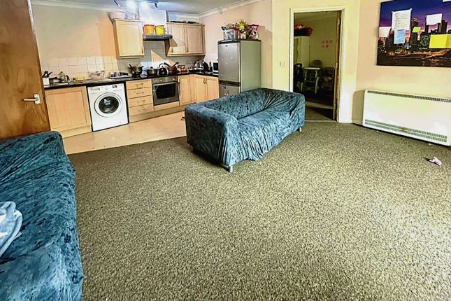 Flat for sale in Player Street, Nottingham