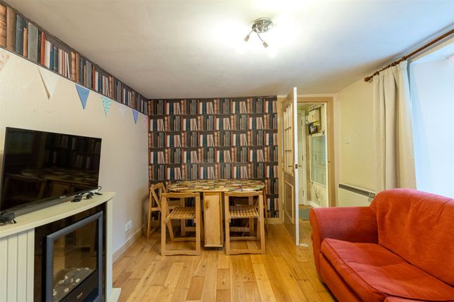 38B,, Willoughby Street, Crieff photo 2