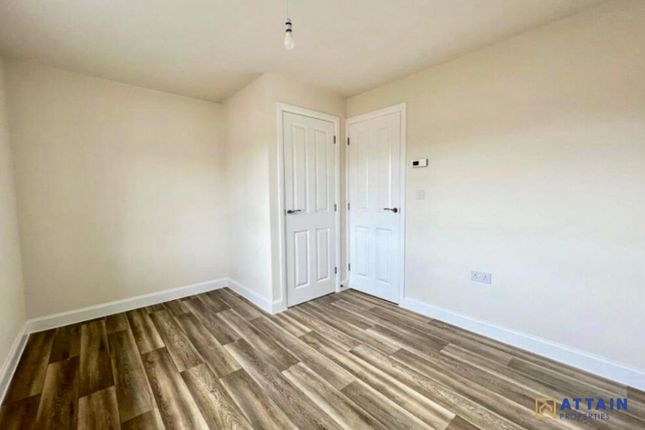 Master Bedroom.Jpg