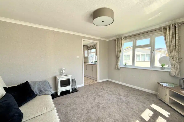 21, Wixfield Park, Pound Hill, Ipswich photo 4