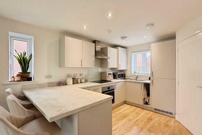 2, Mercury Way, Warminster photo 3