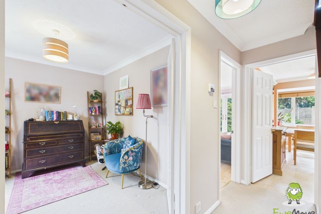 8, WOODLAND DRIVE, TADLEY photo 3