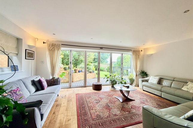 27, Warleigh Crescent, Plymouth photo 4