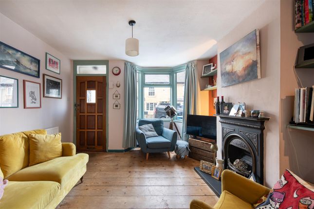 19, Hillside Grove, London photo 3