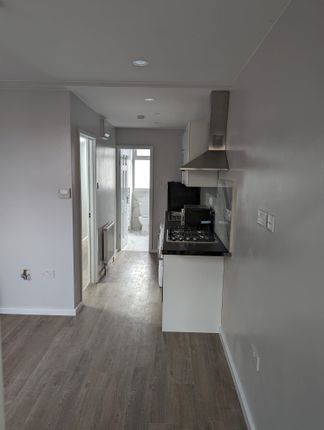 Flat B, 20, Red Lane, Coventry photo 4