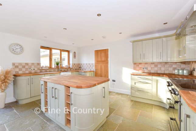 Ashmead, Sandrock Road, Ventnor photo 4