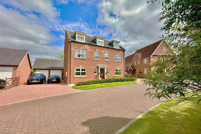 Thumbnail Detached house for sale in Kendal Way, Weston, Cheshire